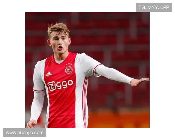 瓦伦西亚正式向莫斯克拉提交续约报价,力保后防核心留队